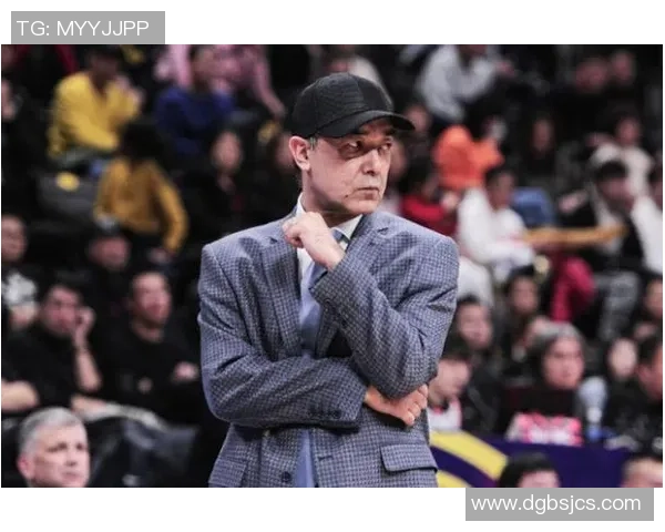 超级翻盘足球明星的逆袭之路与传奇人生揭秘